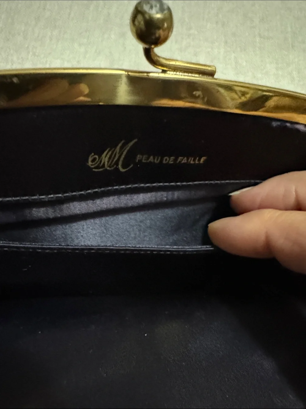 MM Peau De Faille Vintage Clutch/Strap-Bag-Navy/GoldTone Metal- Kisslock